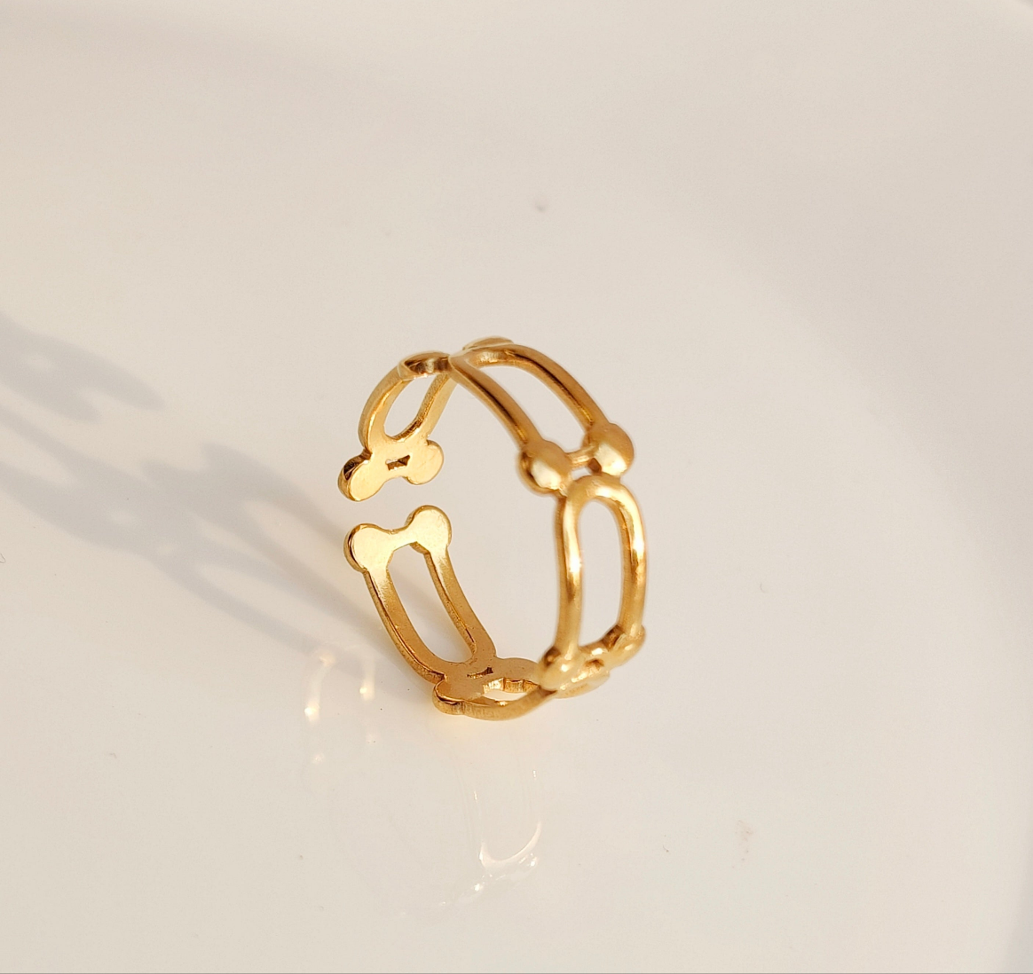 Adjustable Golden Lattice Ring