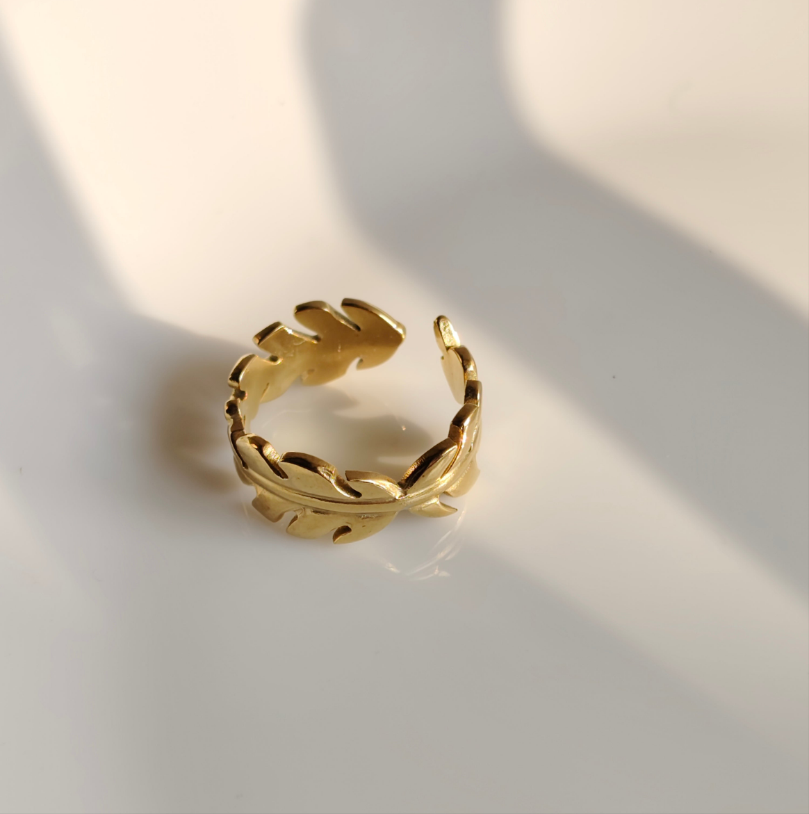 Adjustable Leaf Ring