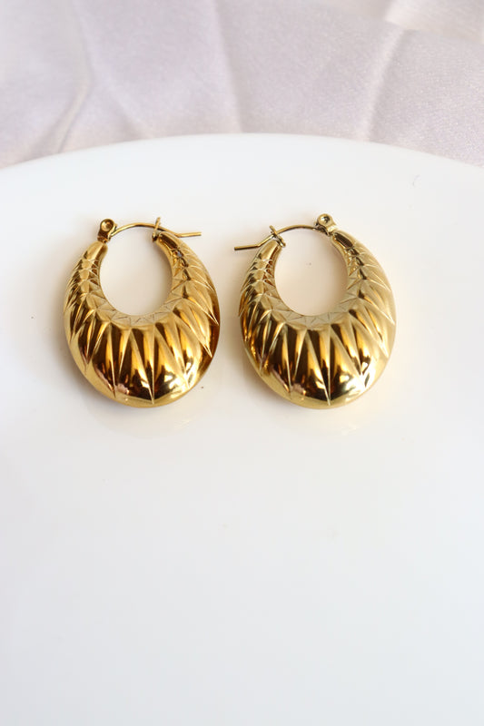 Luxe Gold Earring