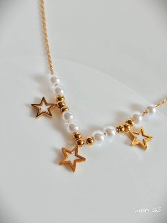 Pearl star necklace