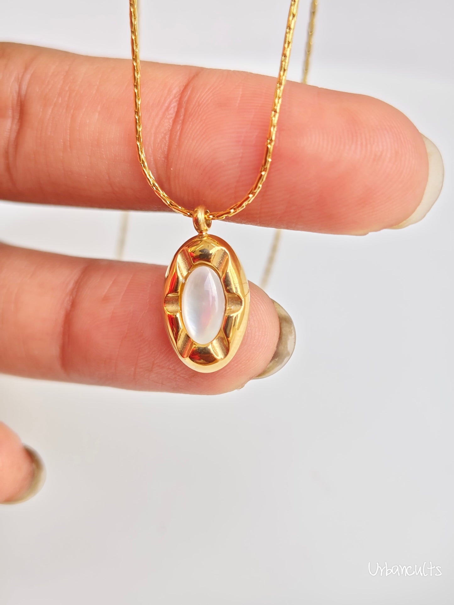 Golden Opal Aura